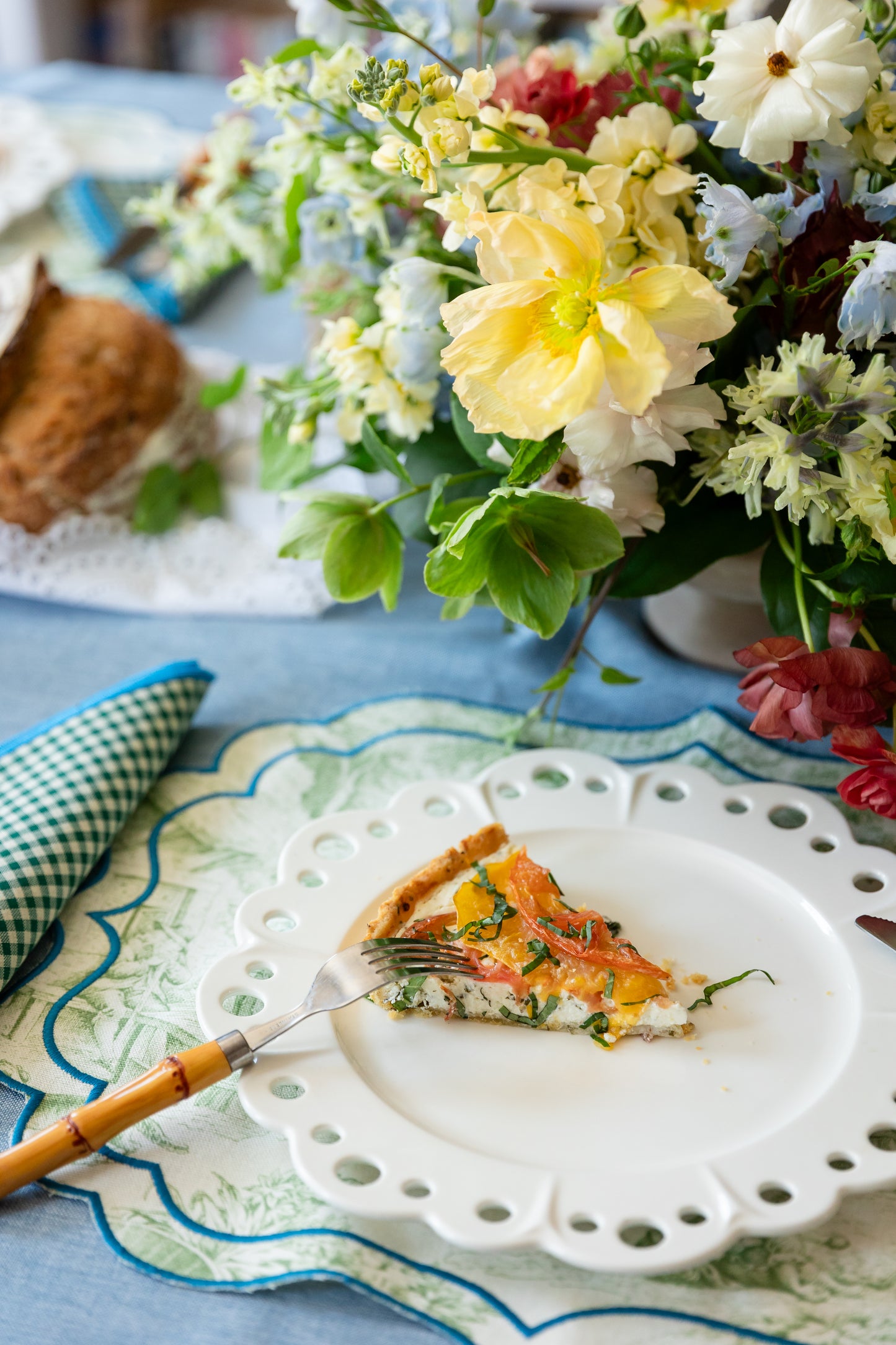 TDJ Green&Turquoise Scalloped Placemat - Set of 2