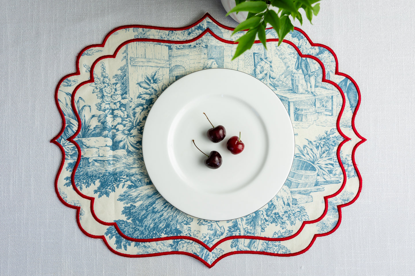 TDJ Red&Indigo Scalloped Placemat - Set of 2