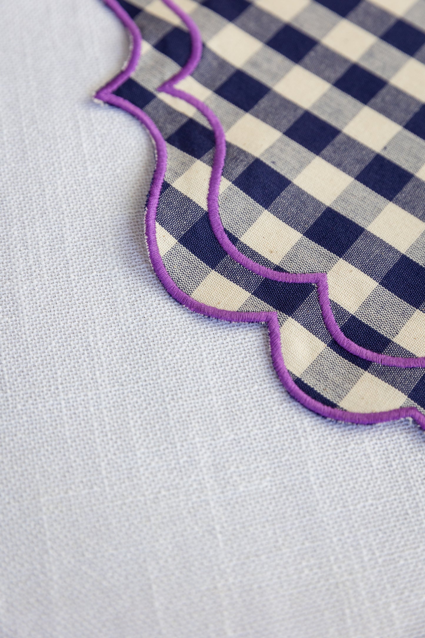 Gingham Navy&Purple Scalloped Placemat - Set of 2